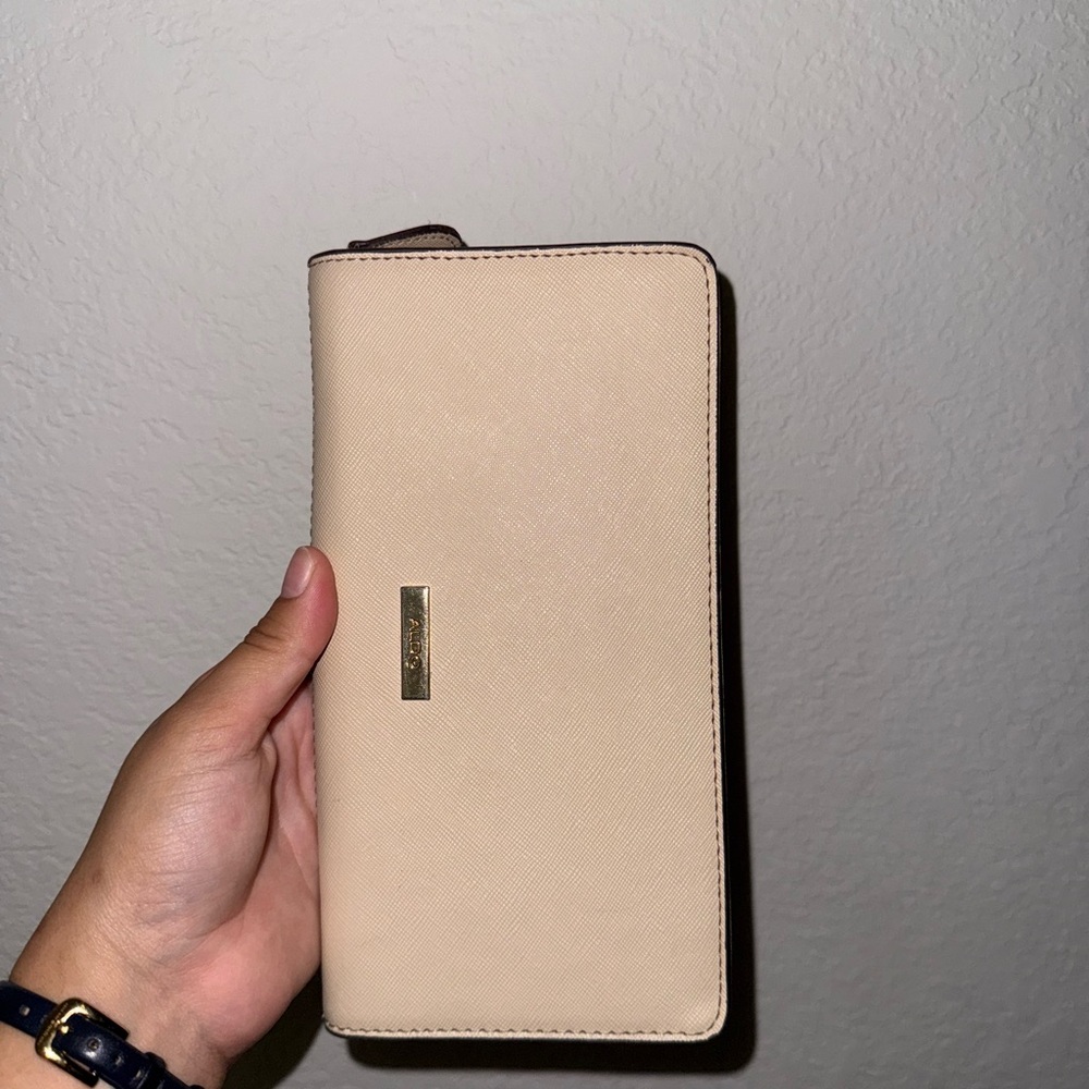Cream Wallet with Gold Accent